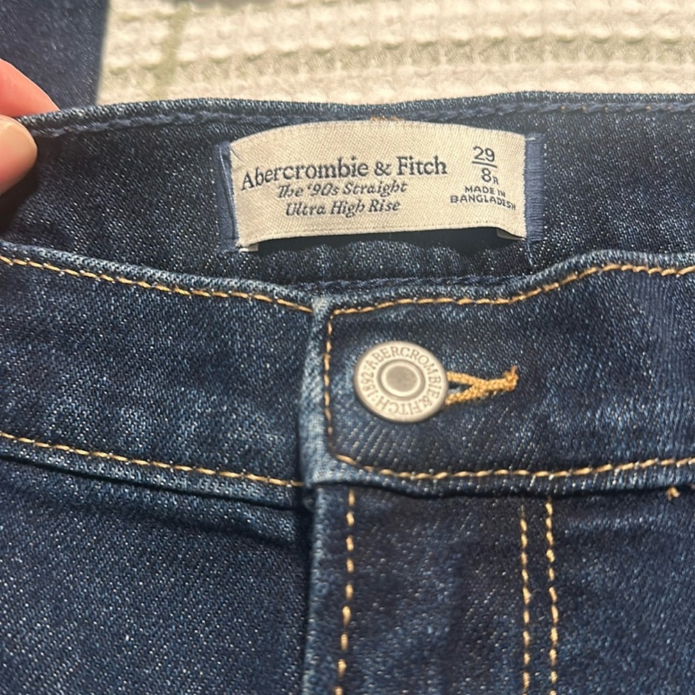 Abercrombie & fitch 90’s straight Ulta high rise 29 regular